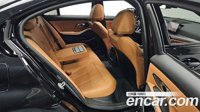 BMW 3-Series 2026 — photo 17