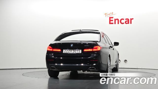 BMW 5-Series 2023 — photo 4
