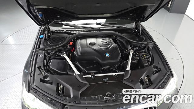 BMW 5-Series 2023 — photo 6