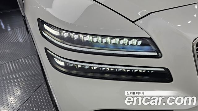 Genesis GV80 2025 — photo 8