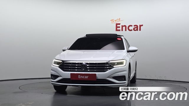 Volkswagen Jetta 2021 — photo 3