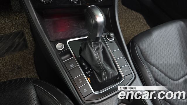 Volkswagen Jetta 2021 — photo 12