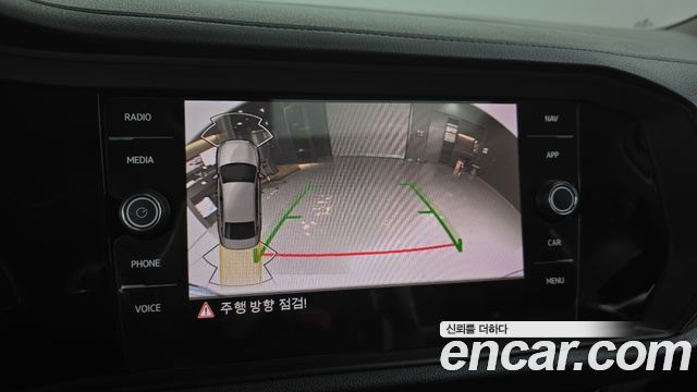 Volkswagen Jetta 2021 — photo 22