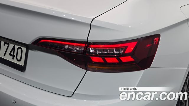 Volkswagen Jetta 2021 — photo 9