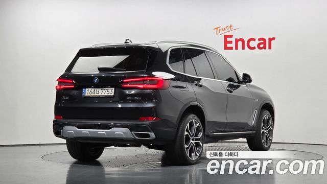 BMW X5 2022 — photo 2