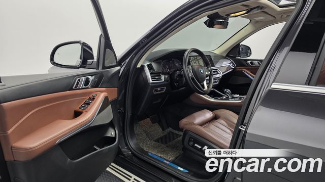 BMW X5 2022 — photo 13