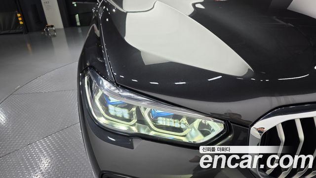 BMW X5 2022 — photo 8