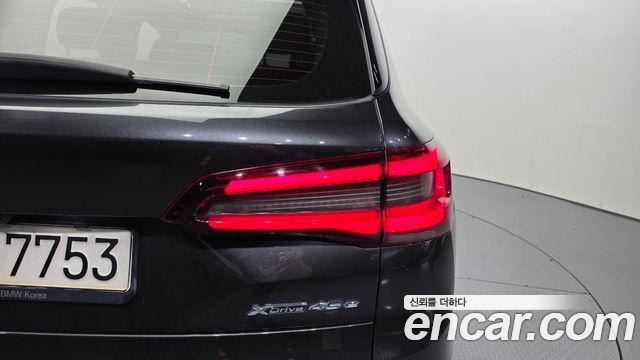 BMW X5 2022 — photo 9