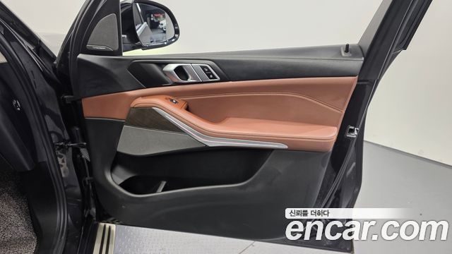 BMW X5 2022 — photo 15
