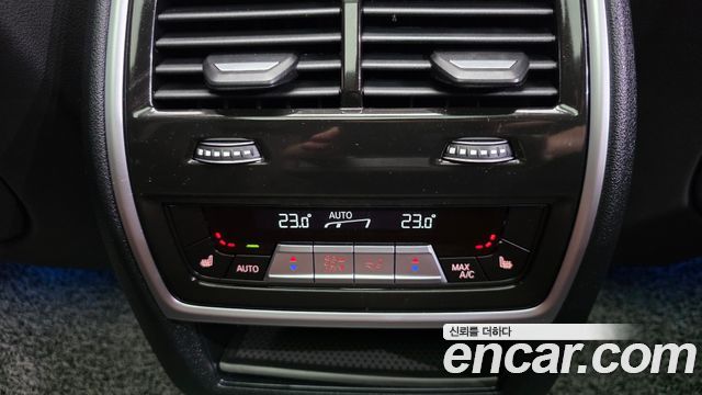BMW X5 2022 — photo 28