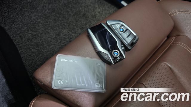 BMW X5 2022 — photo 31
