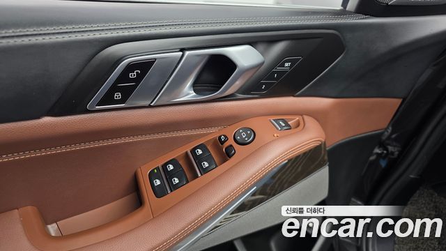BMW X5 2022 — photo 32