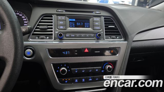 Hyundai Sonata 2016 — photo 20