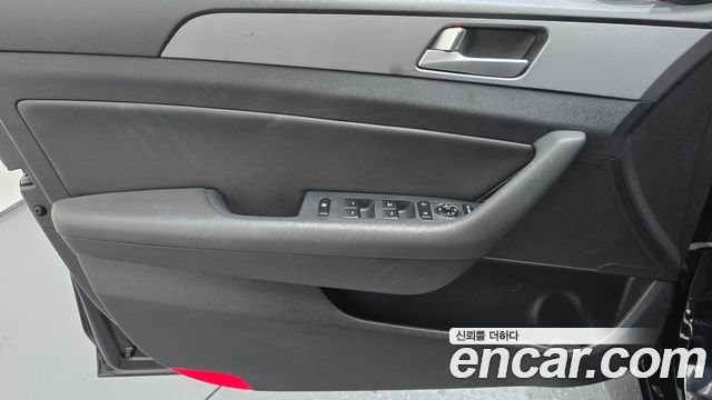 Hyundai Sonata 2016 — photo 22