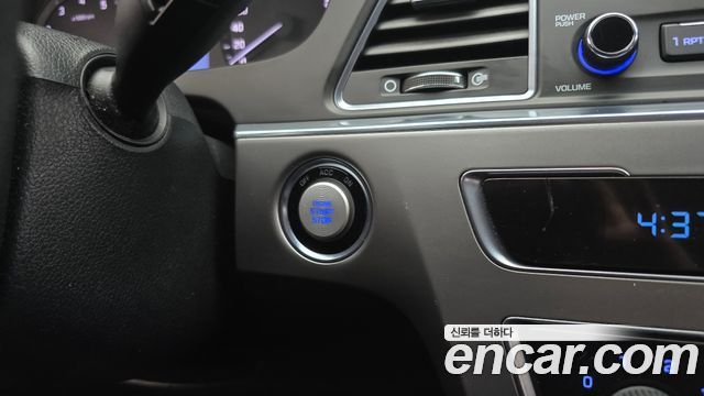 Hyundai Sonata 2016 — photo 25