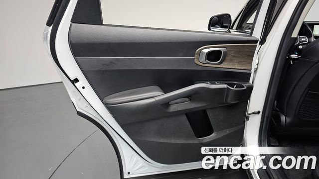 Kia Sorento 2022 — photo 15