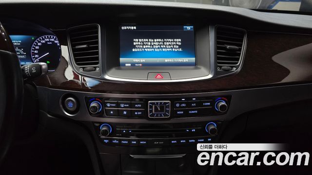 Hyundai Equus 2013 — photo 14