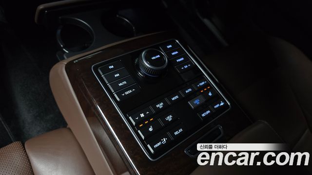 Hyundai Equus 2013 — photo 18