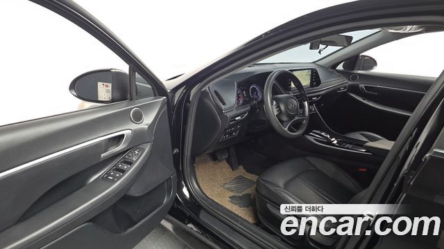 Hyundai Sonata 2022 — photo 13