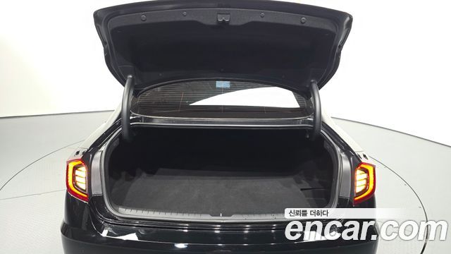 Hyundai Sonata 2022 — photo 26