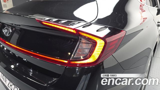 Hyundai Sonata 2022 — photo 9