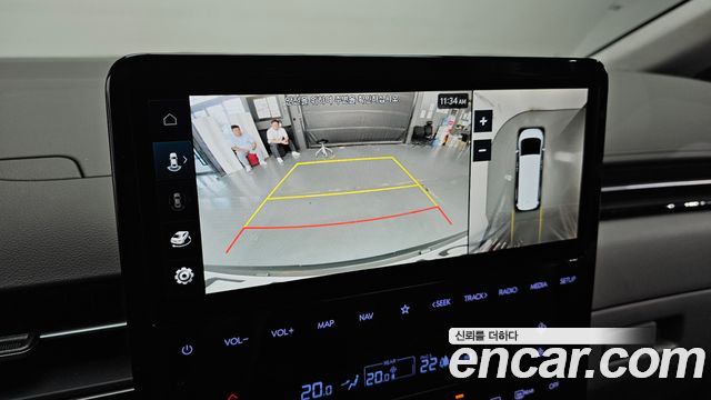 Hyundai Staria 2025 — photo 21