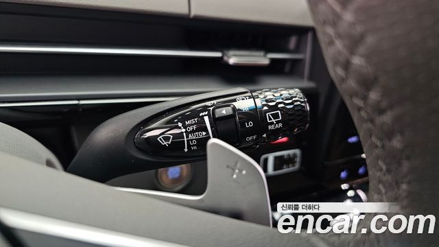 Hyundai Staria 2025 — photo 36