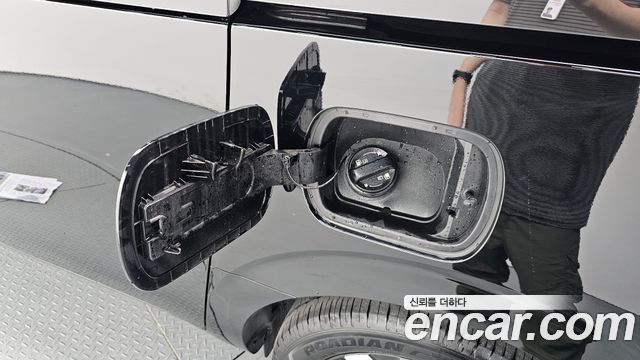 Hyundai Staria 2025 — photo 37