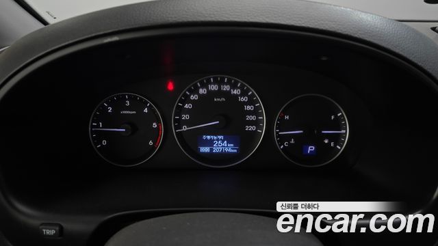 Hyundai Starex 2018 — photo 8