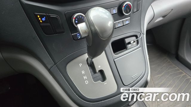 Hyundai Starex 2018 — photo 9