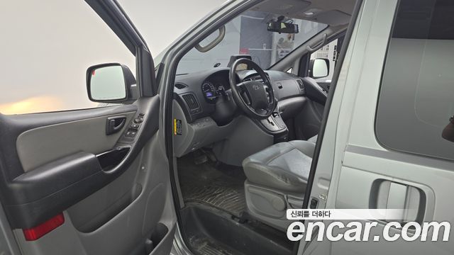 Hyundai Starex 2018 — photo 10