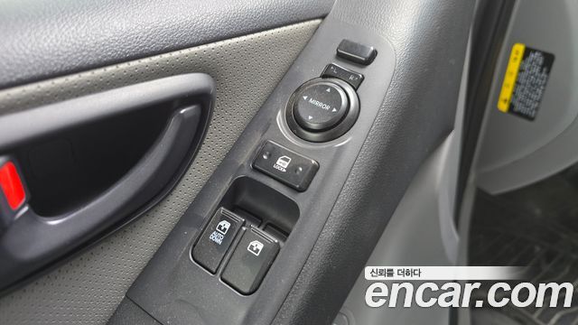Hyundai Starex 2018 — photo 18