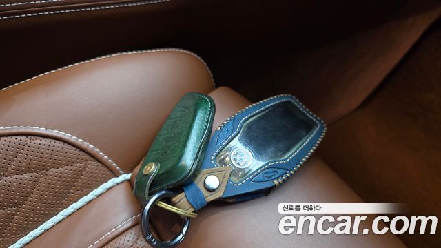 BMW 7-Series 2021 — photo 25