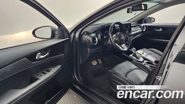 Kia K3 2024 — photo 13