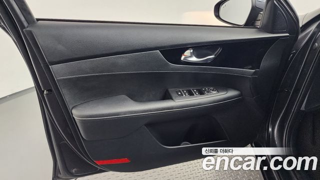 Kia K3 2024 — photo 14
