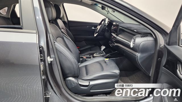 Kia K3 2024 — photo 16