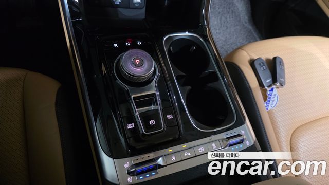 Kia Canival 2021 — photo 12