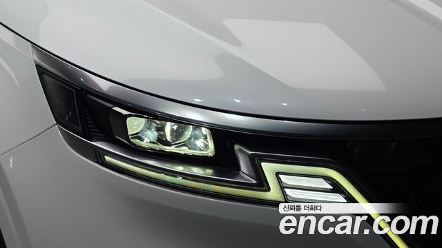 Kia Canival 2021 — photo 8