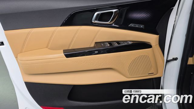 Kia Canival 2021 — photo 14