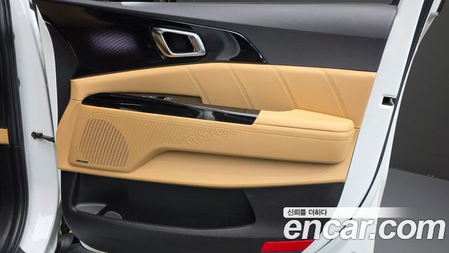 Kia Canival 2021 — photo 15