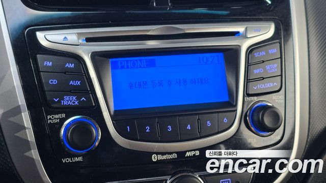 Hyundai Accent 2012 — photo 21