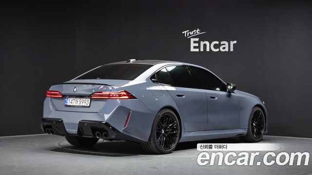 BMW M5 2026 — photo 2