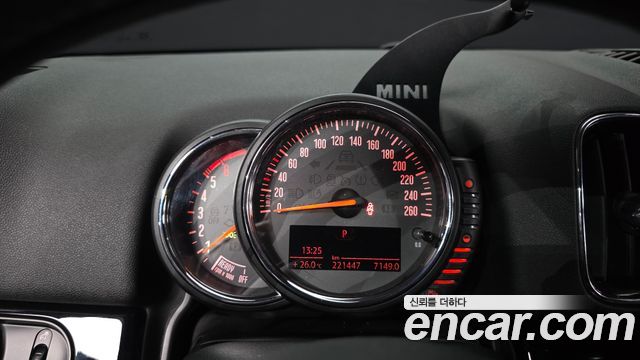 Mini Countryman 2017 — photo 8