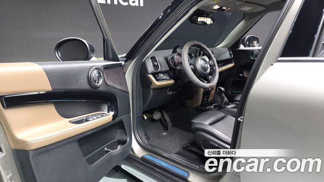 Mini Countryman 2017 — photo 10