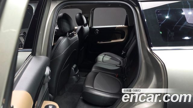 Mini Countryman 2017 — photo 12