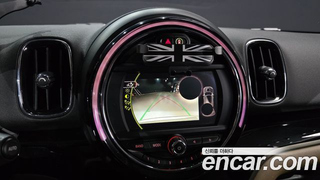Mini Countryman 2017 — photo 14