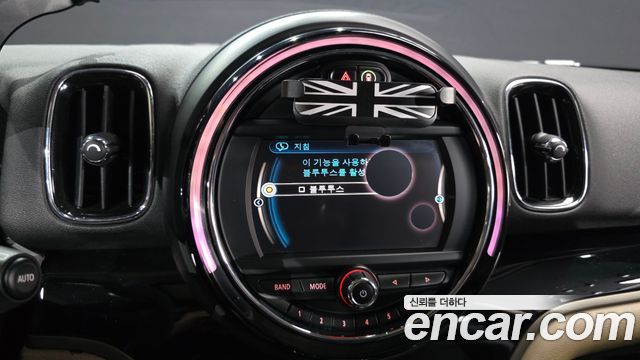 Mini Countryman 2017 — photo 15