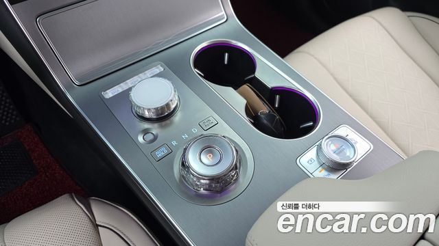 Genesis GV80 2025 — photo 12