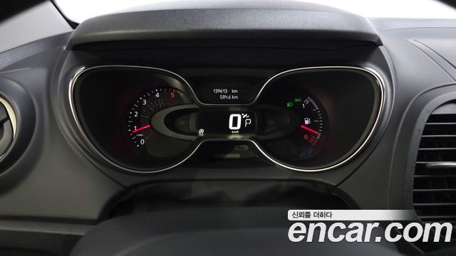Renault Korea QM3 2018 — photo 8