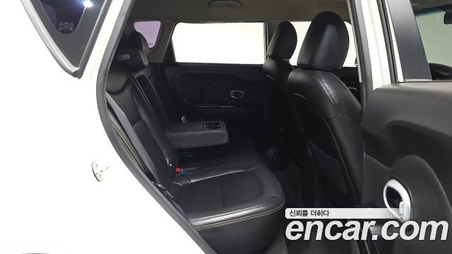 Kia Soul 2015 — photo 17